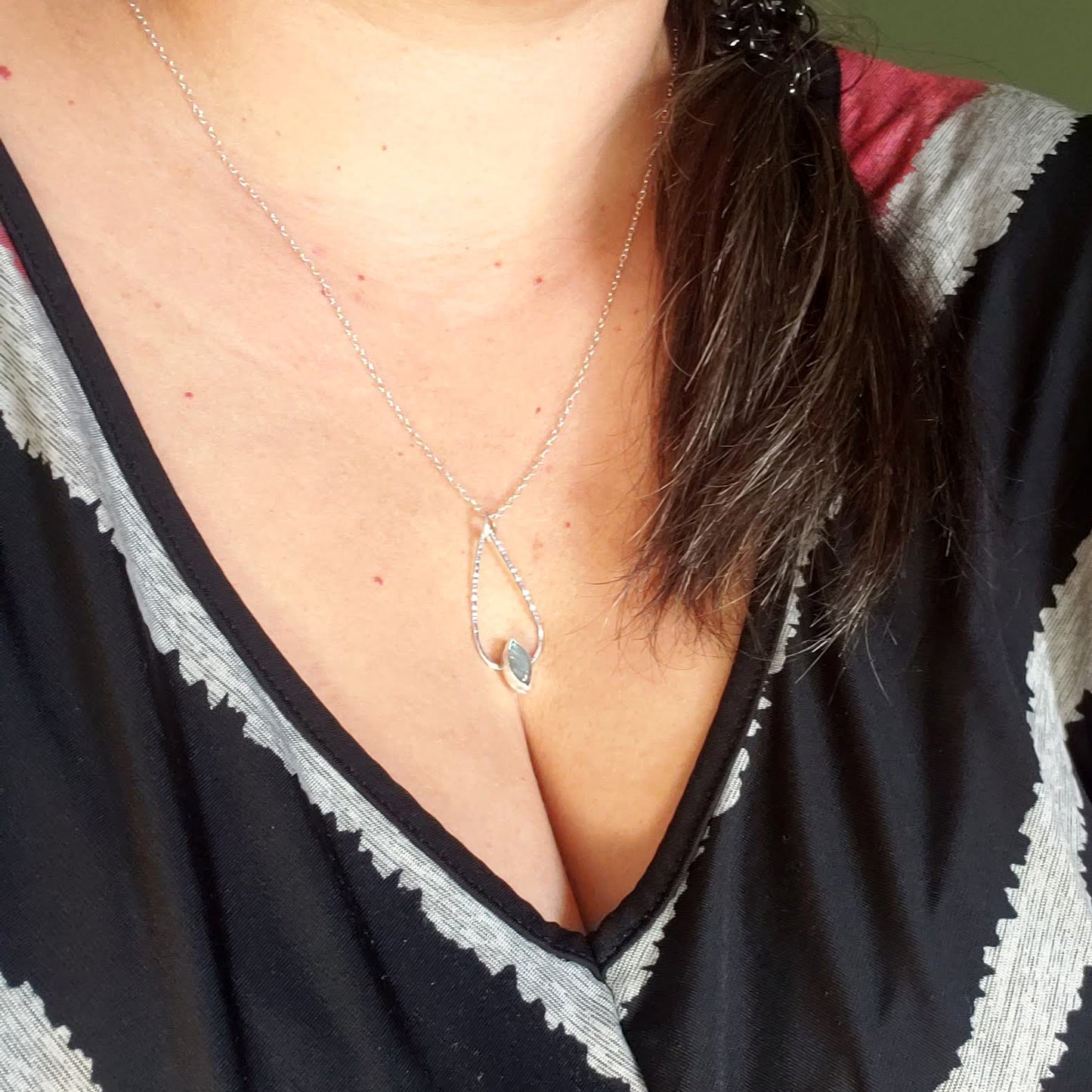 IRIS - Collar de Labradorita y Plata de Ley "La Vidente"