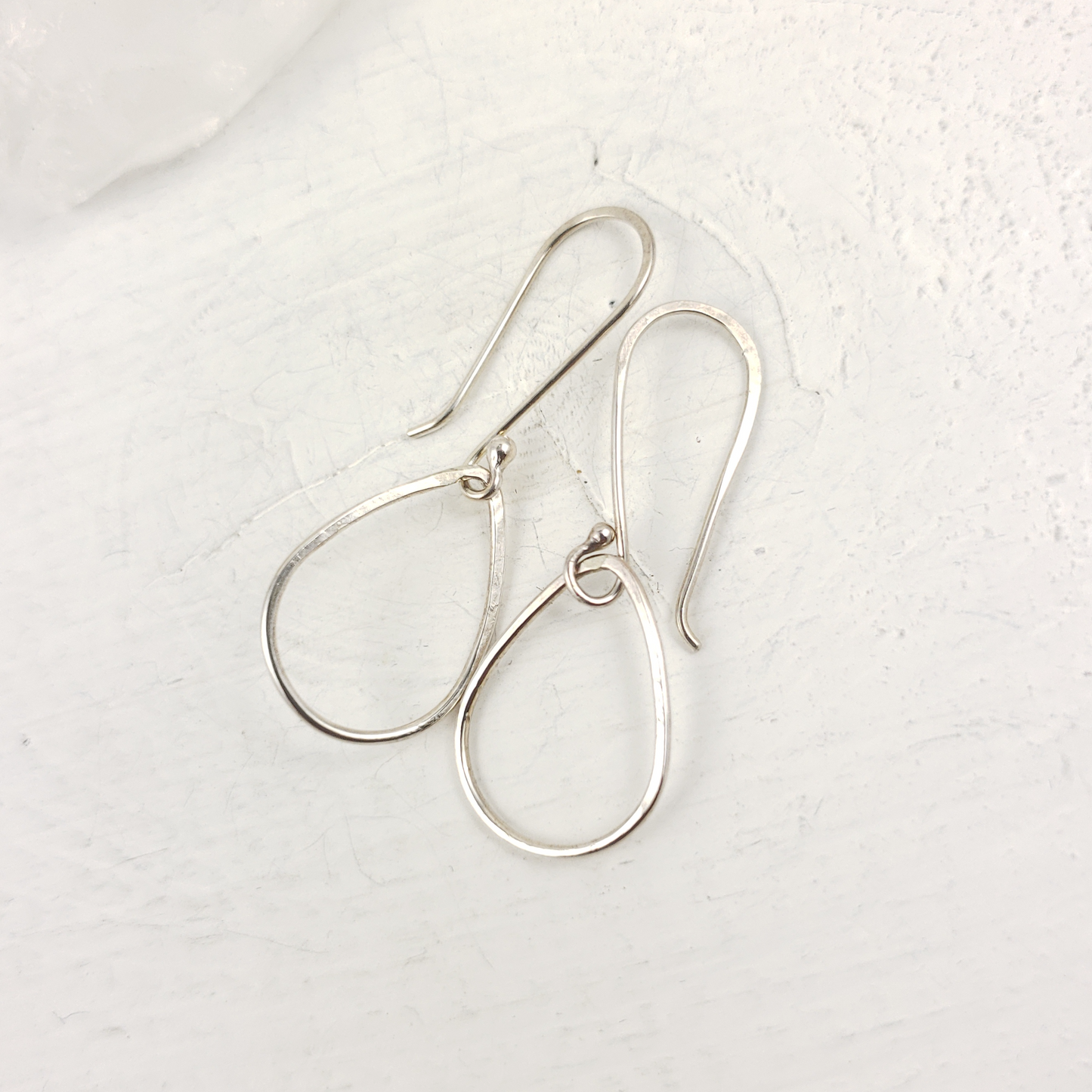 Boucles d'oreilles pendantes en forme de larme en argent
