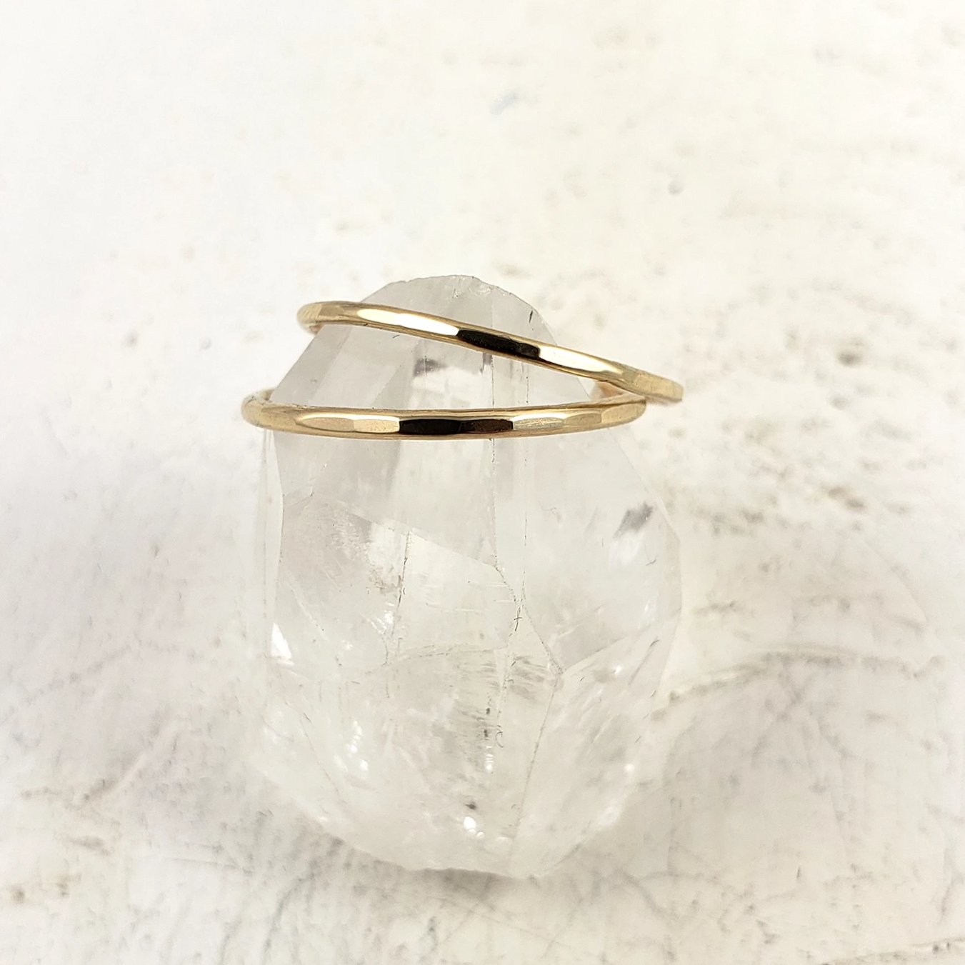 Banda delgada de oro macizo, 1 mm, facetada