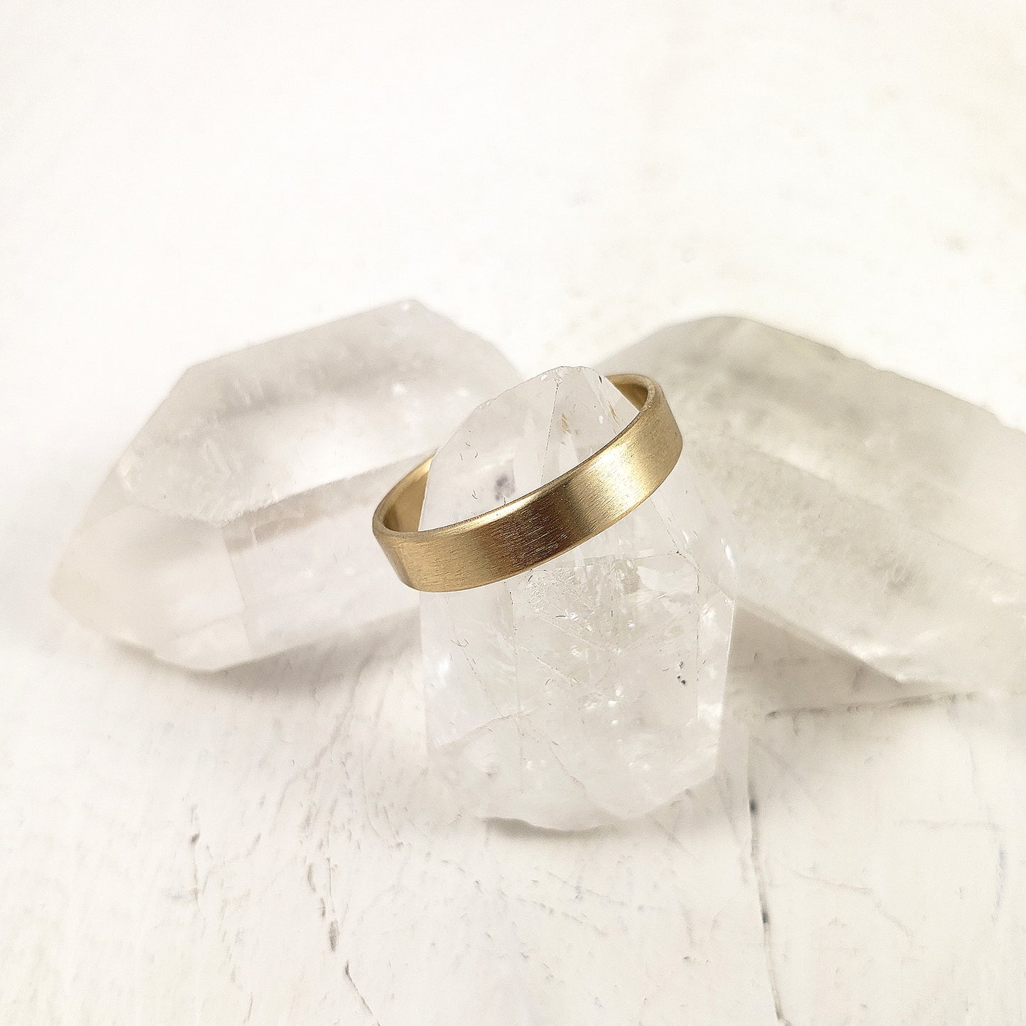 solid gold engagement ring for men and women