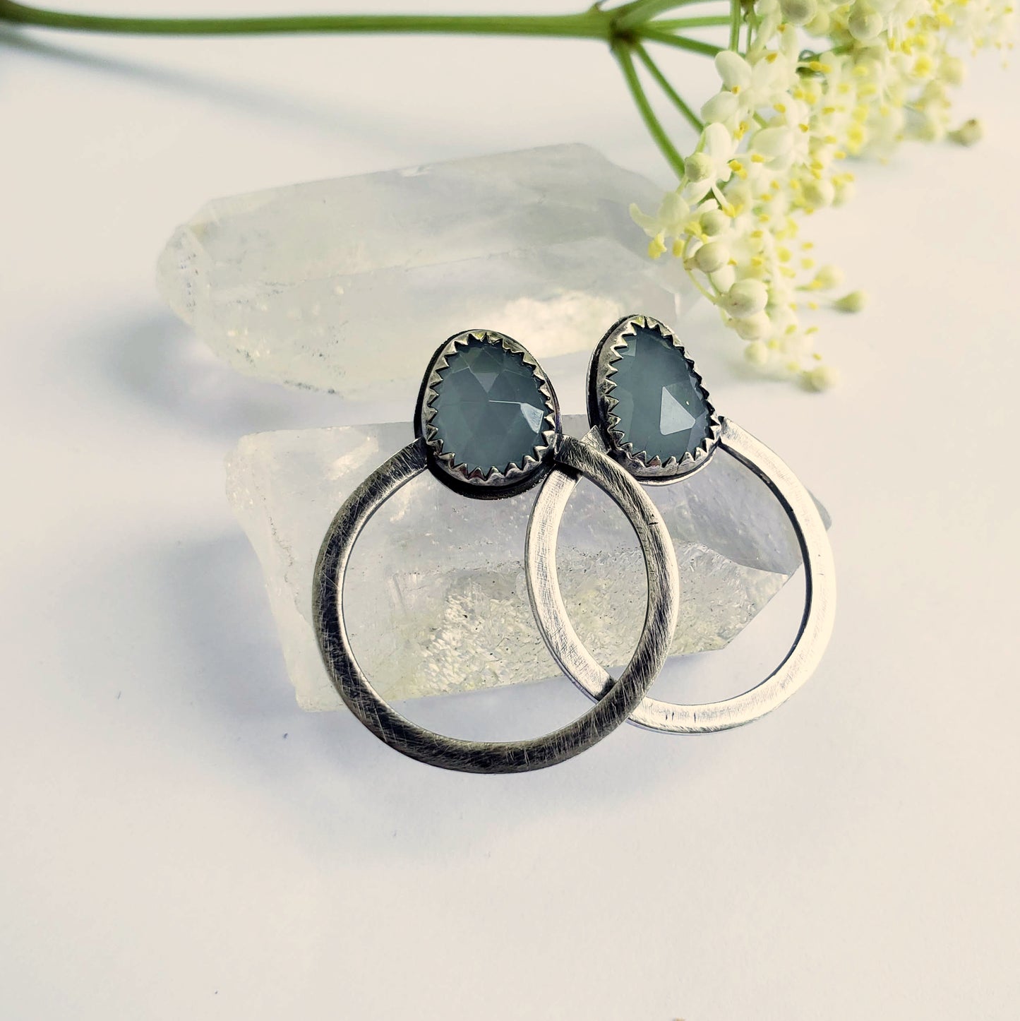 IRIS Circle Aquamarine Earrings